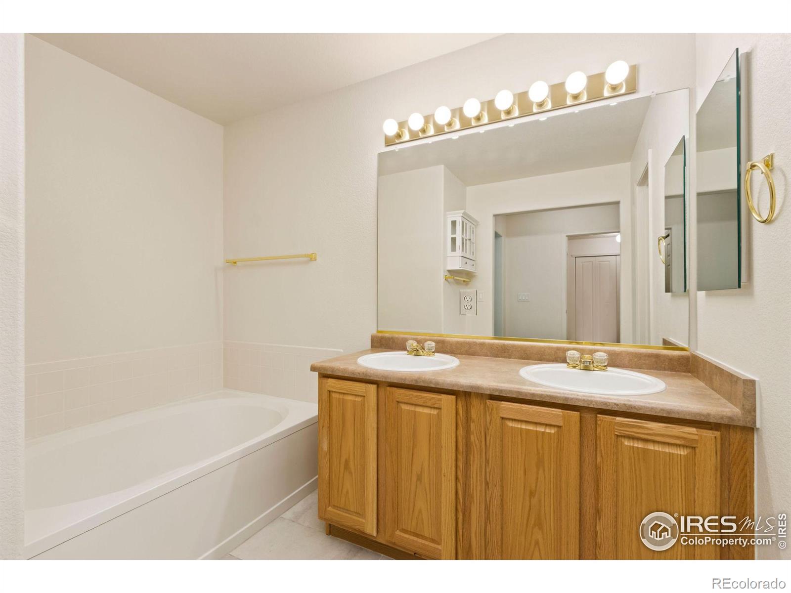 MLS Image #11 for 386  medina court,loveland, Colorado