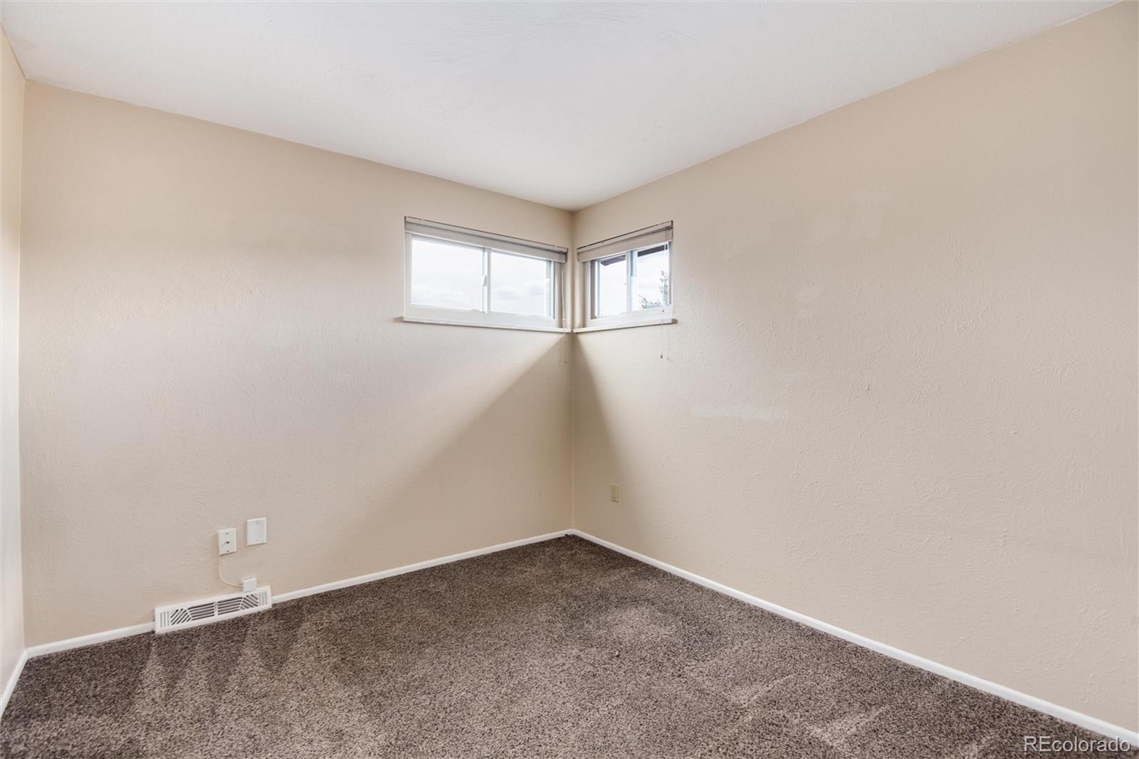 MLS Image #28 for 3347 s xenia street,denver, Colorado