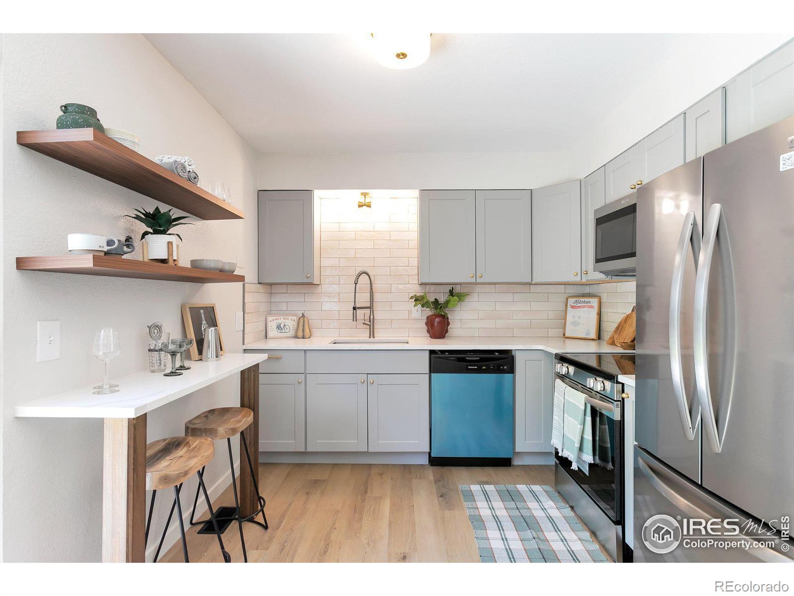 MLS Image #8 for 5545  elkhart street,denver, Colorado