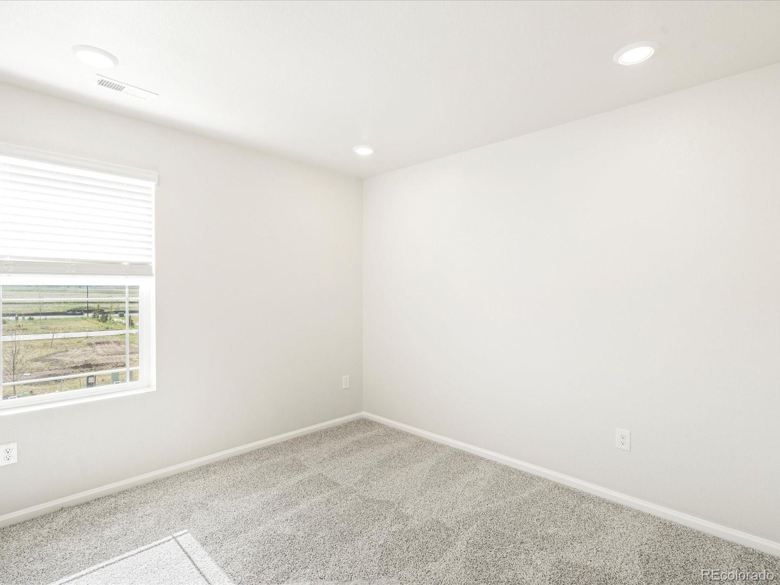 MLS Image #13 for 747 n tempe street,aurora, Colorado