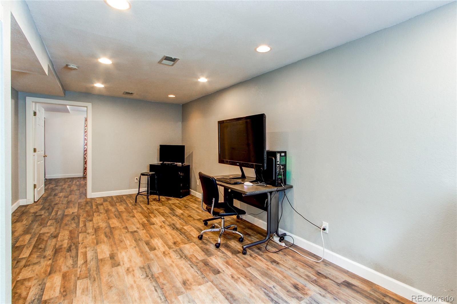 MLS Image #33 for 9335 e arizona place,denver, Colorado