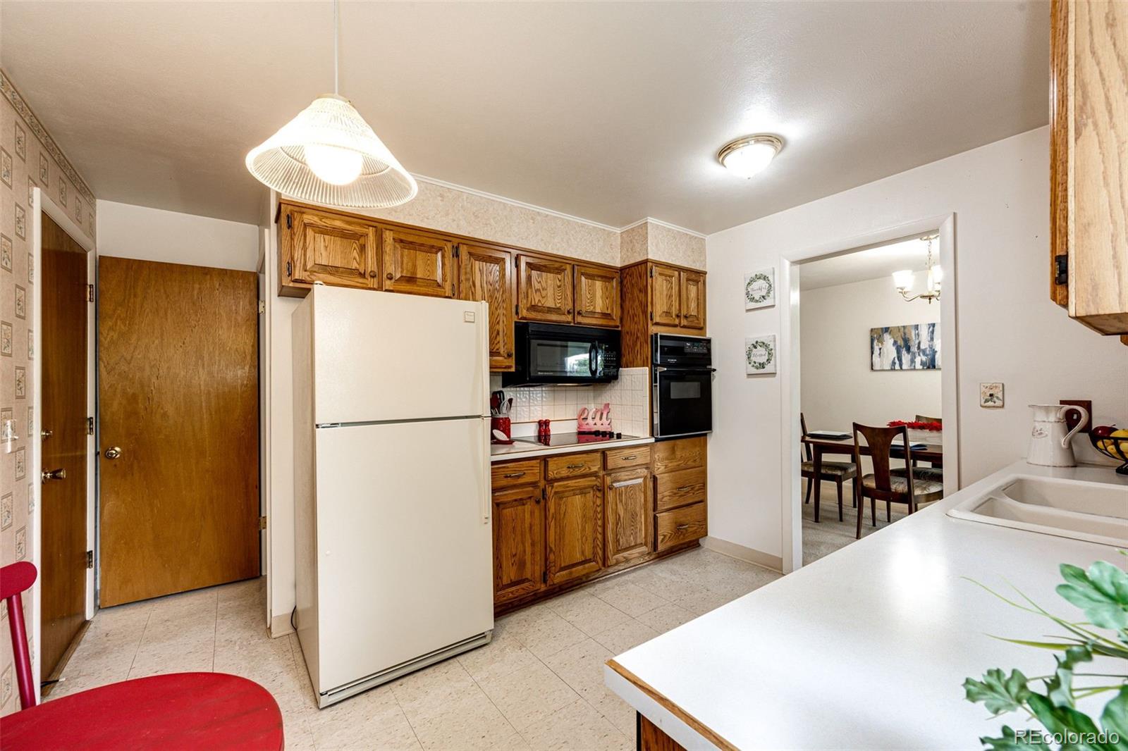 MLS Image #11 for 5913  urban court,arvada, Colorado