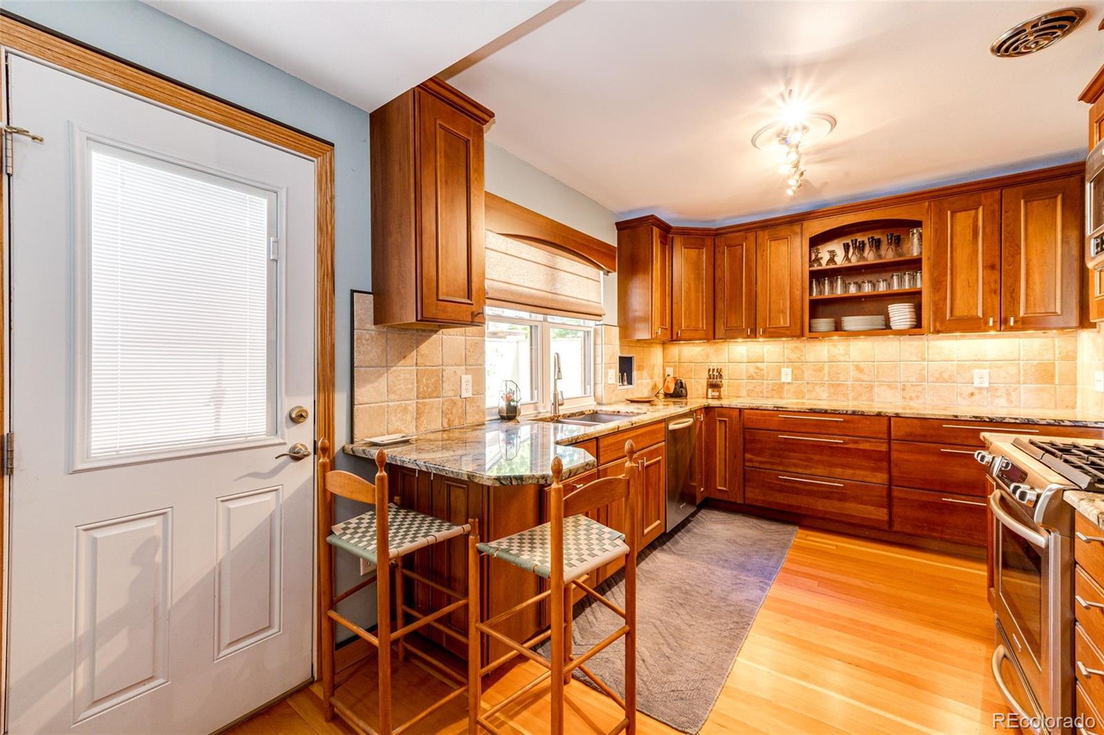 MLS Image #14 for 3055 e mississippi avenue,denver, Colorado