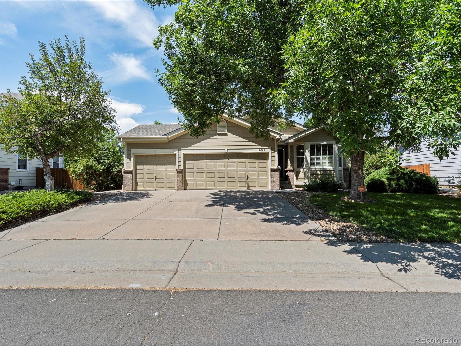 MLS Image #2 for 2825 s walden way,aurora, Colorado