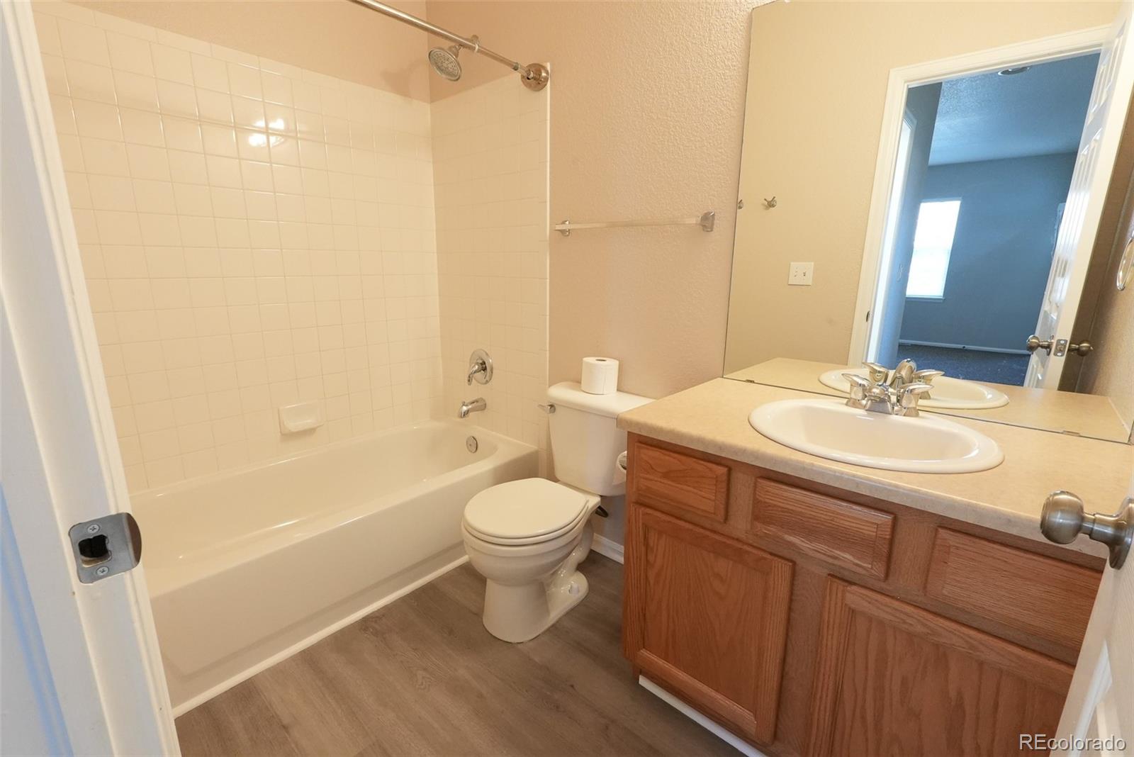 MLS Image #13 for 22975 e ontario drive,aurora, Colorado