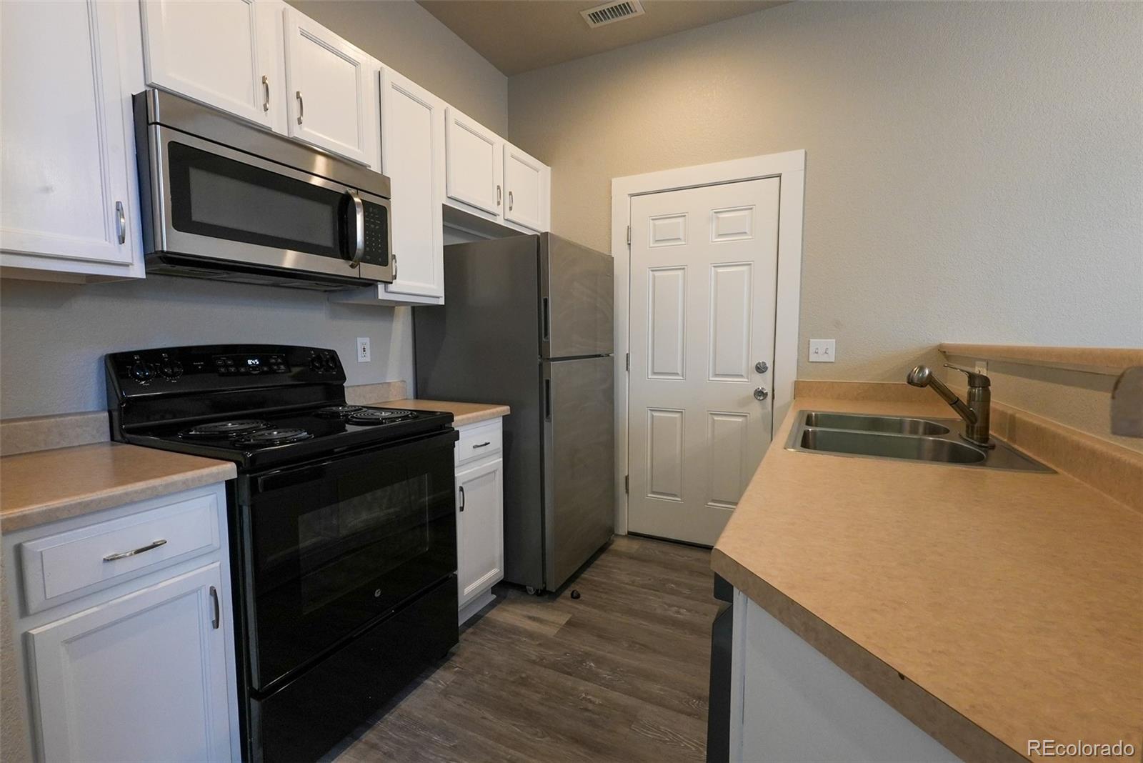 MLS Image #5 for 22975 e ontario drive,aurora, Colorado