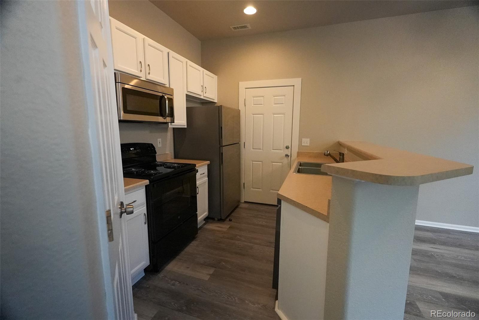 MLS Image #6 for 22975 e ontario drive,aurora, Colorado