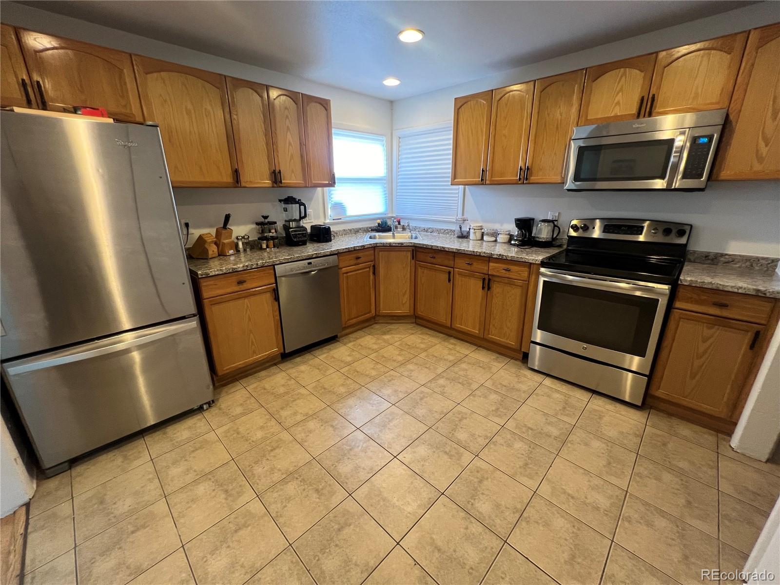 MLS Image #18 for 1393 s stuart way,denver, Colorado