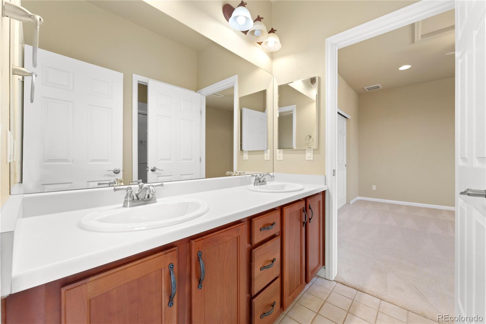 MLS Image #29 for 25010 e indore place,aurora, Colorado