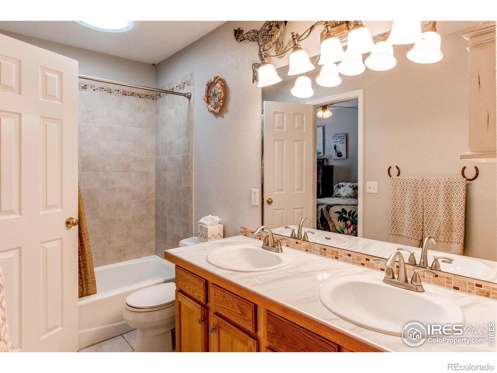 MLS Image #18 for 588  whiles court,erie, Colorado