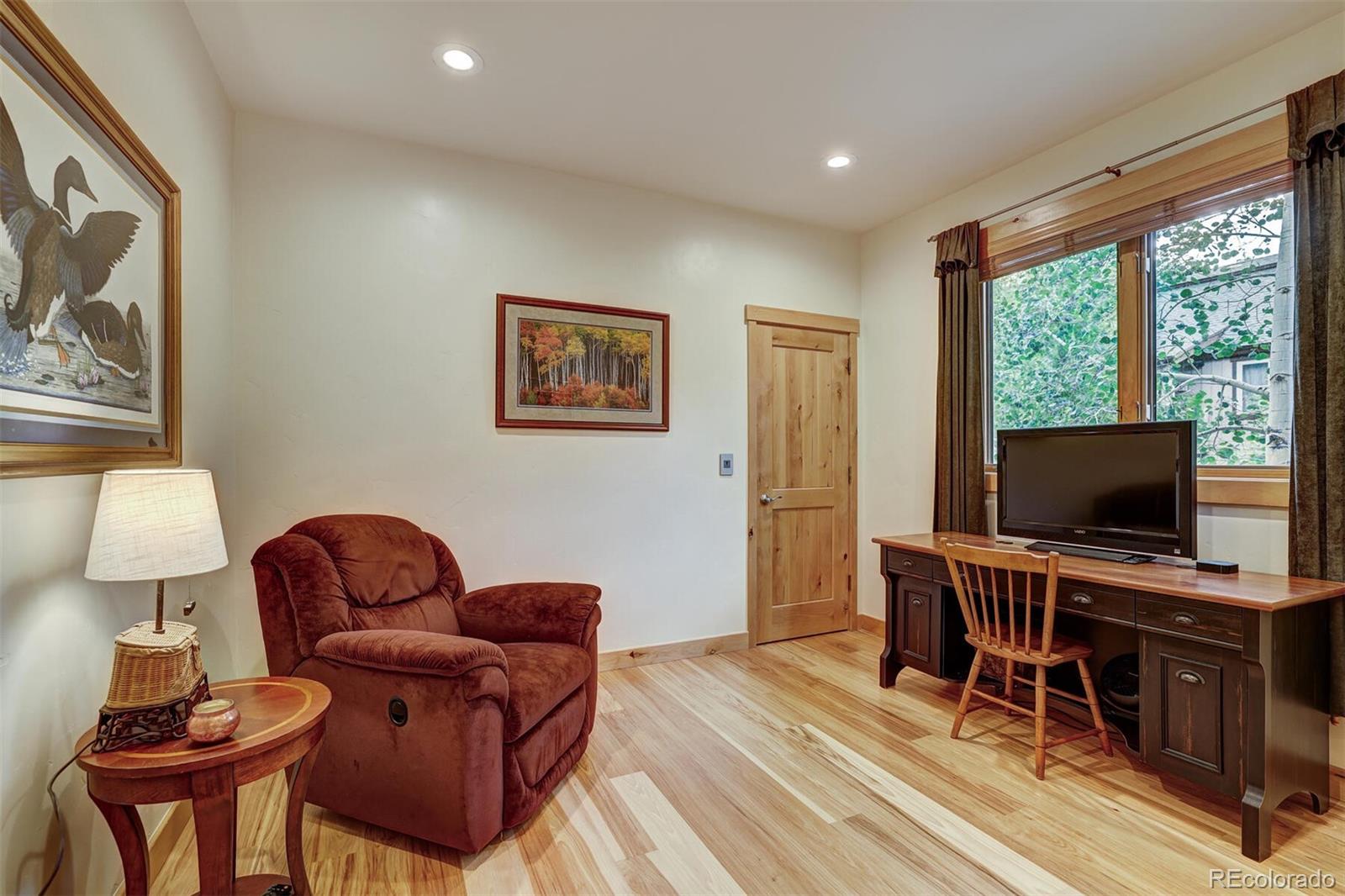 MLS Image #15 for 415  kestrel lane,silverthorne, Colorado