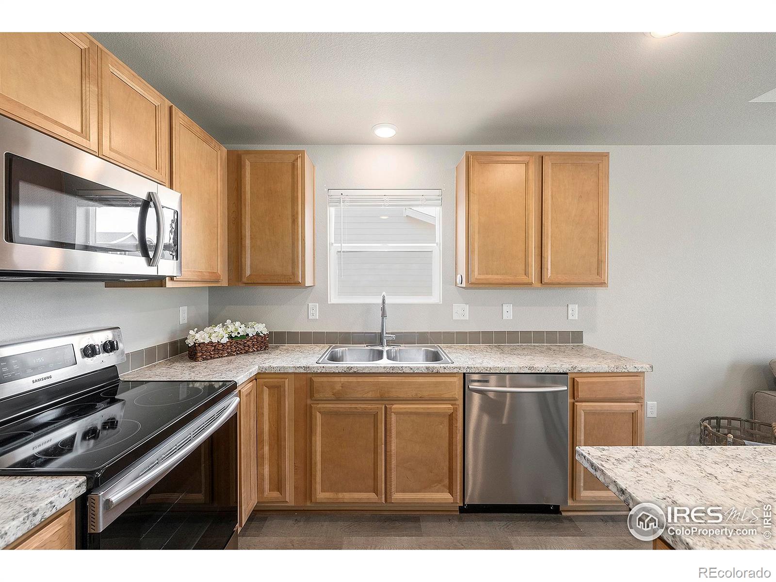 MLS Image #9 for 3301  kingfisher cove drive,evans, Colorado