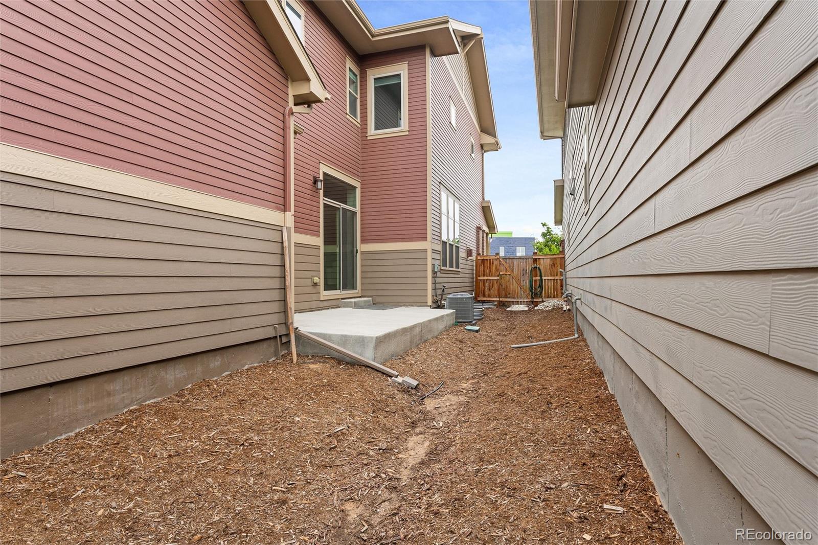 MLS Image #41 for 11220 e 26th avenue,aurora, Colorado