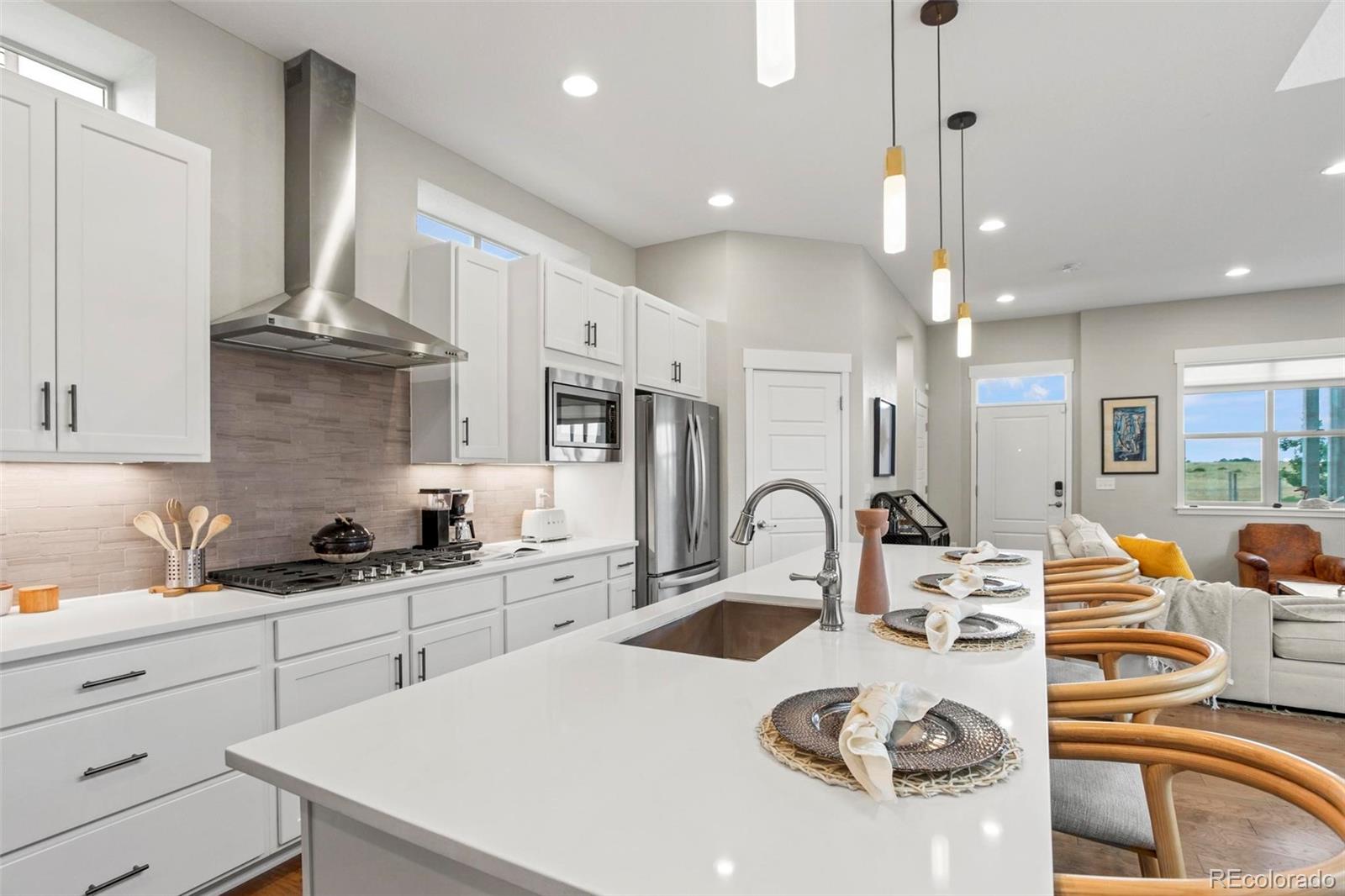 MLS Image #10 for 5925  hanover street,denver, Colorado