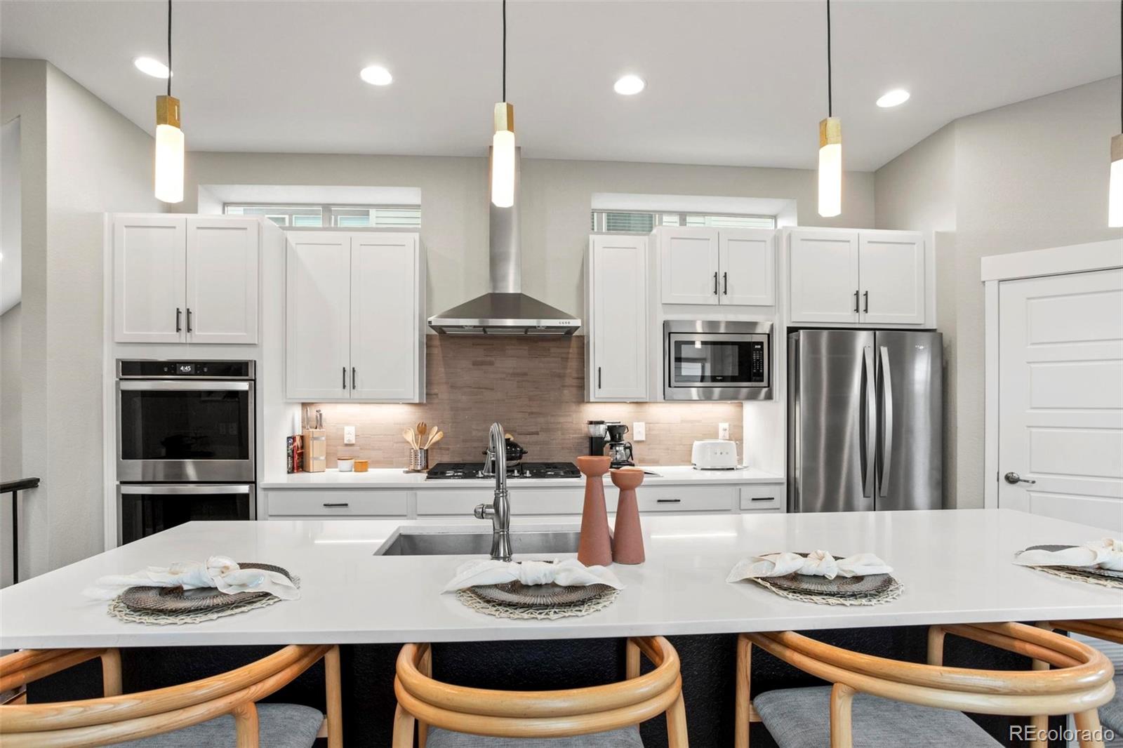 MLS Image #11 for 5925  hanover street,denver, Colorado