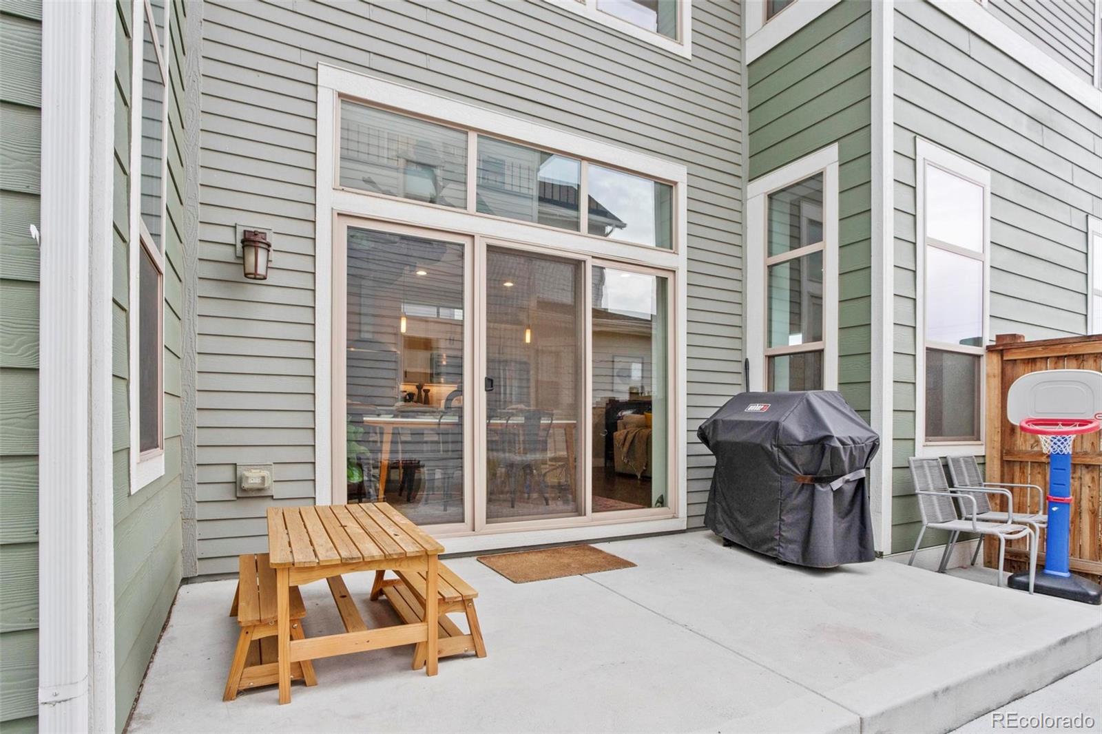 MLS Image #14 for 5925  hanover street,denver, Colorado