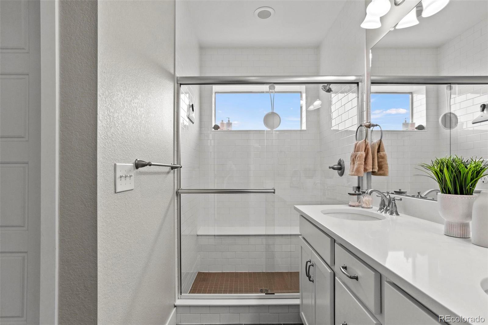 MLS Image #21 for 5925  hanover street,denver, Colorado