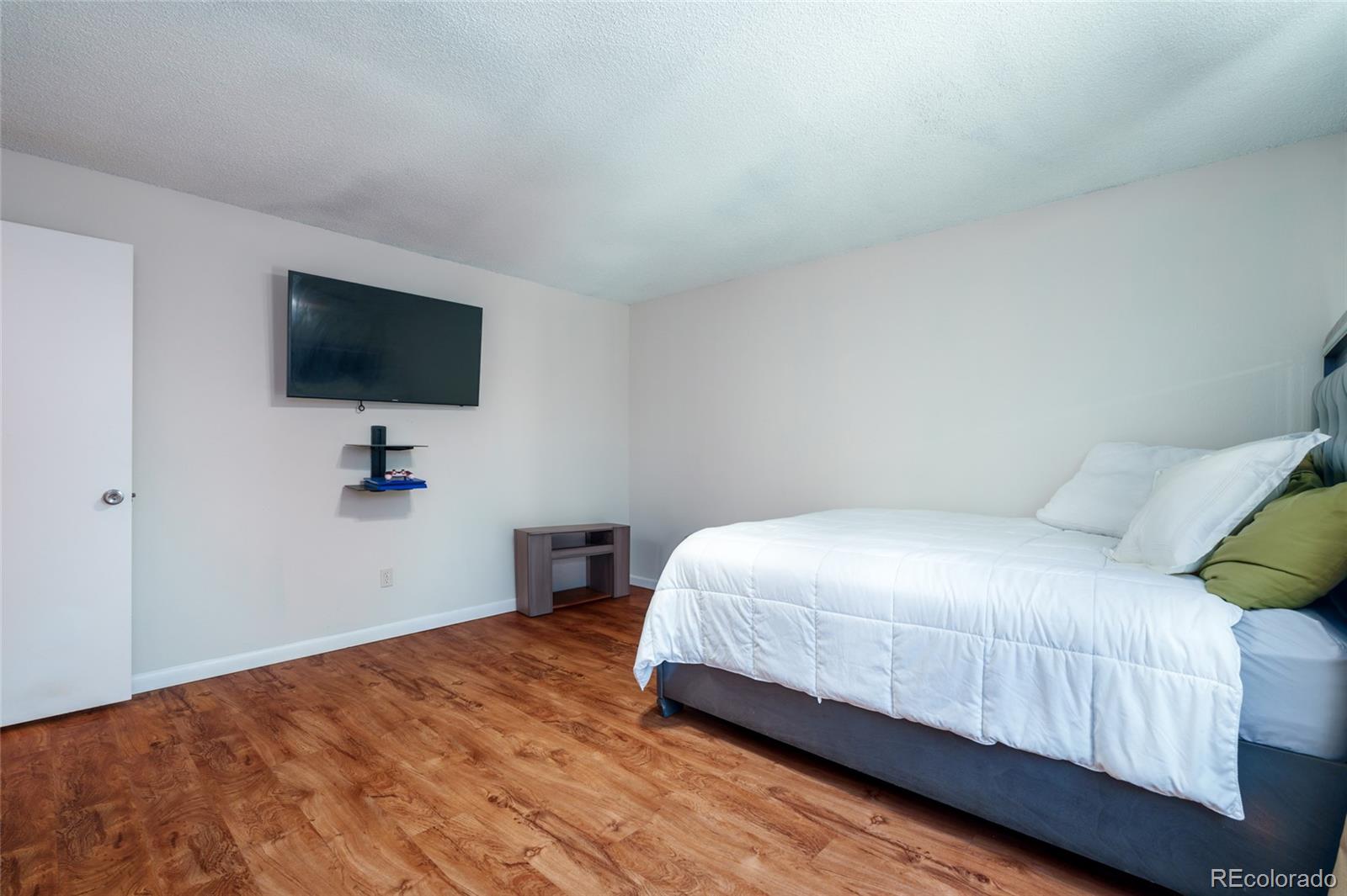 MLS Image #15 for 5120  columbus way,denver, Colorado