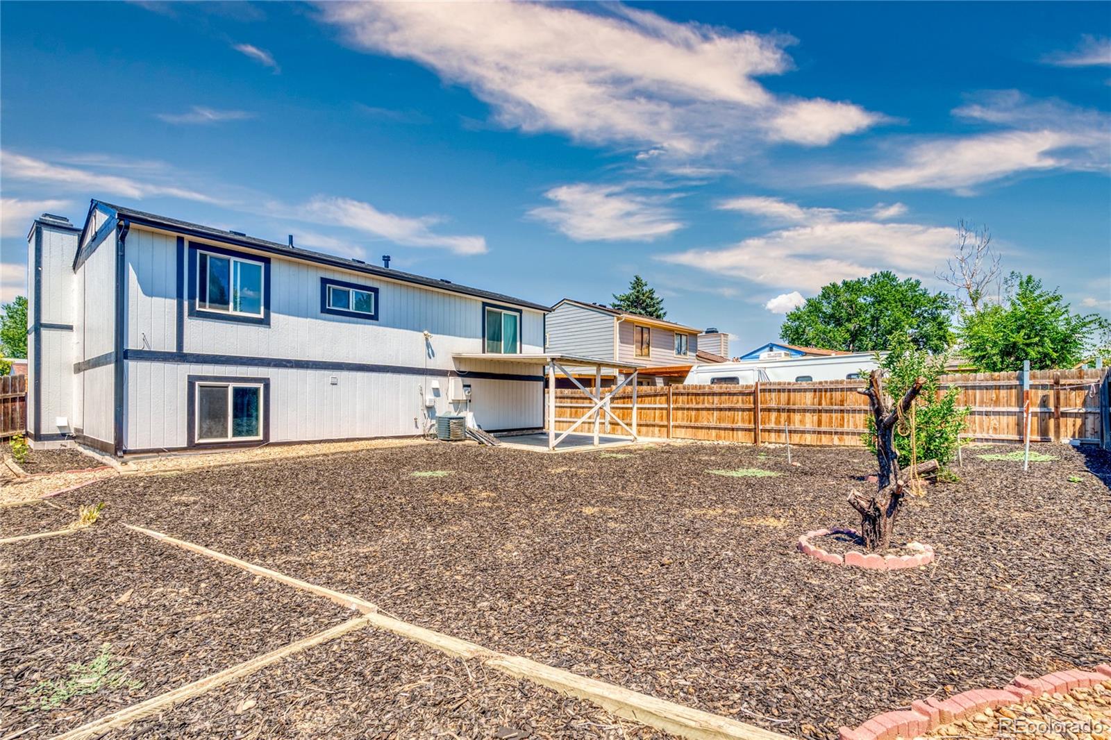 MLS Image #23 for 5120  columbus way,denver, Colorado