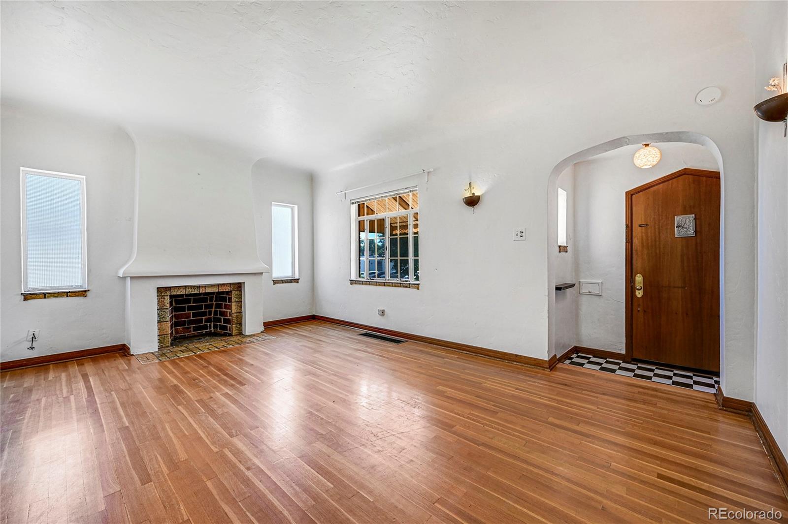 MLS Image #11 for 1467  clermont street,denver, Colorado