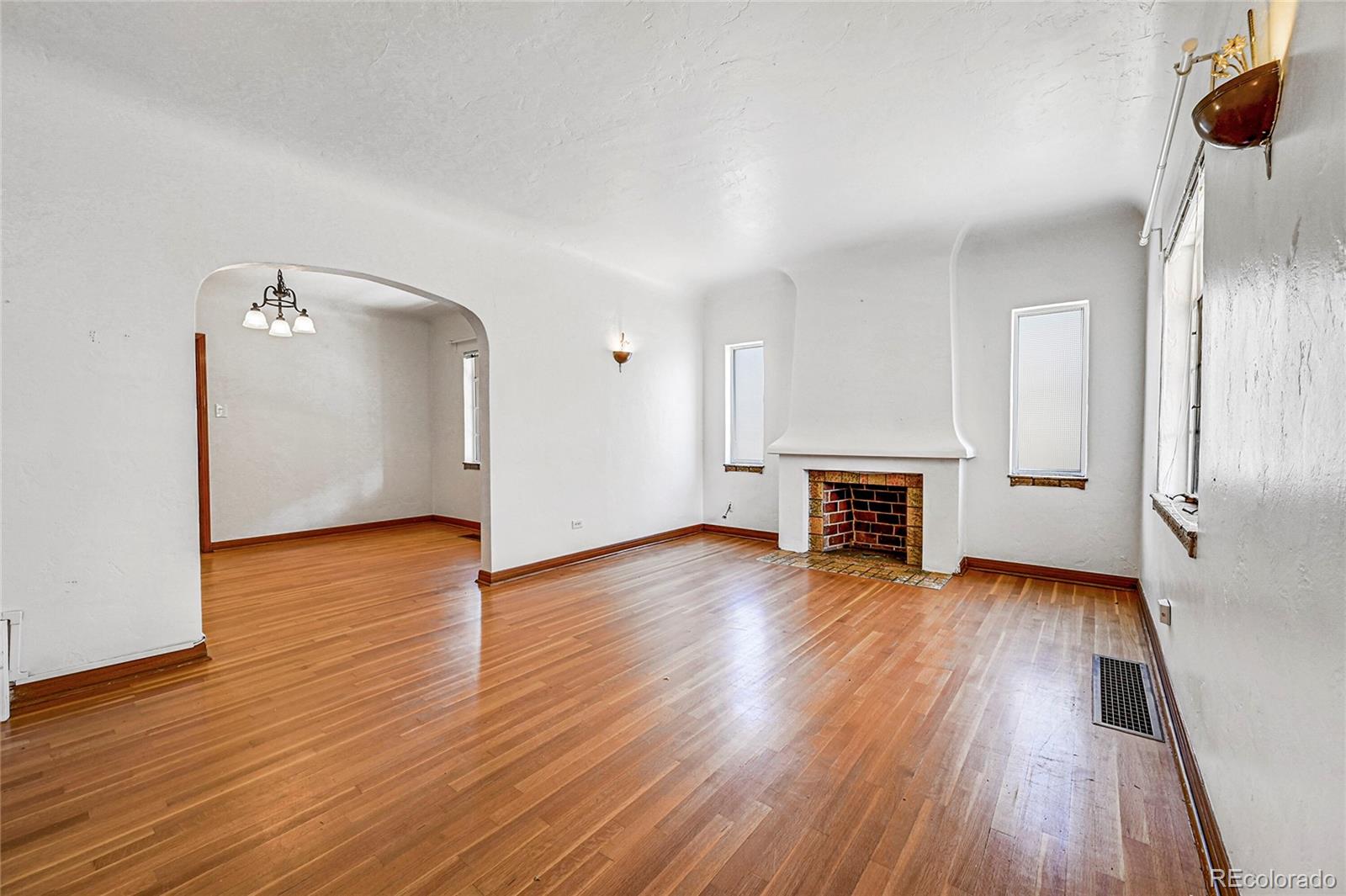 MLS Image #9 for 1467  clermont street,denver, Colorado