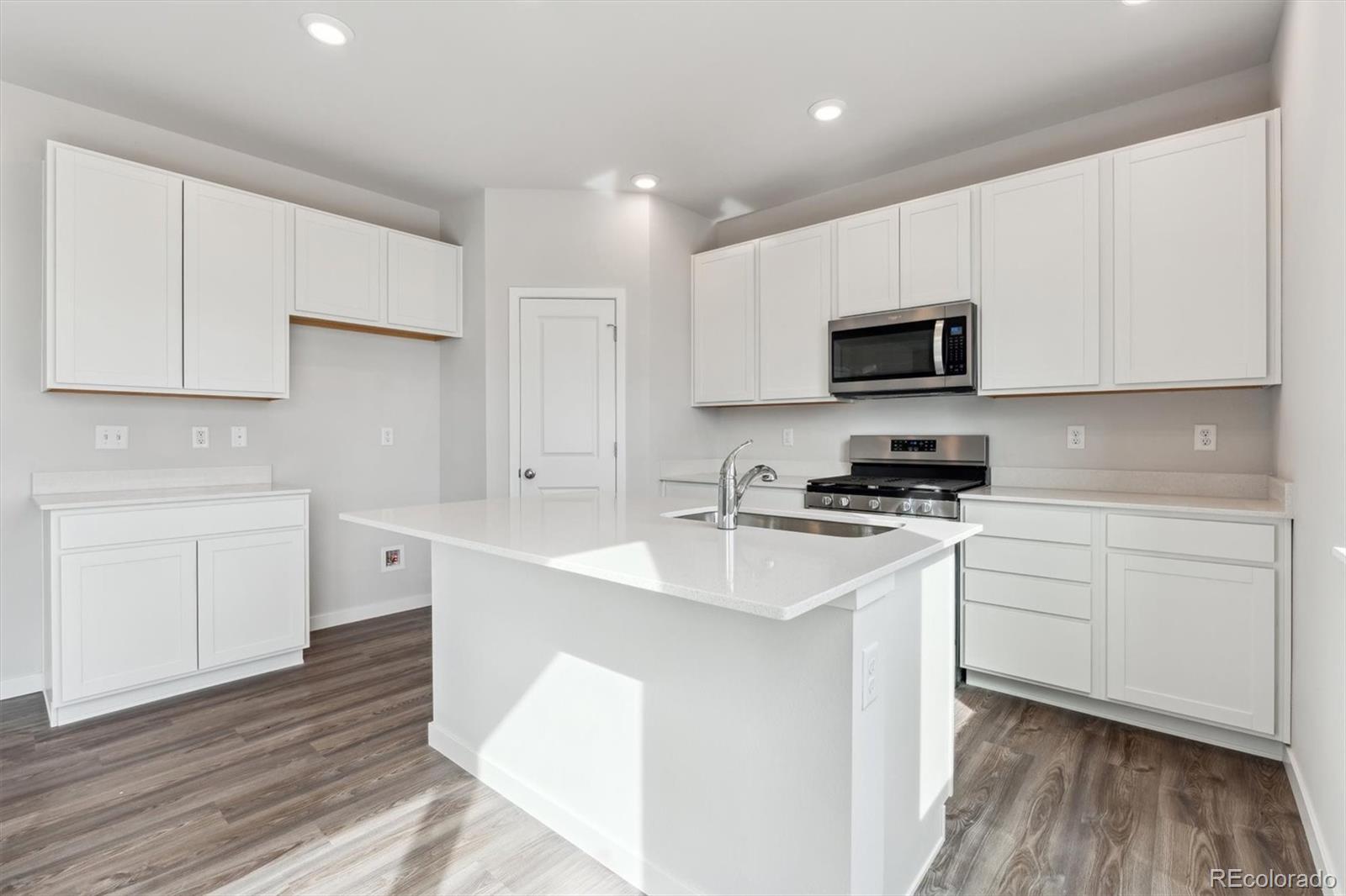 MLS Image #12 for 5758  ranch street,mead, Colorado
