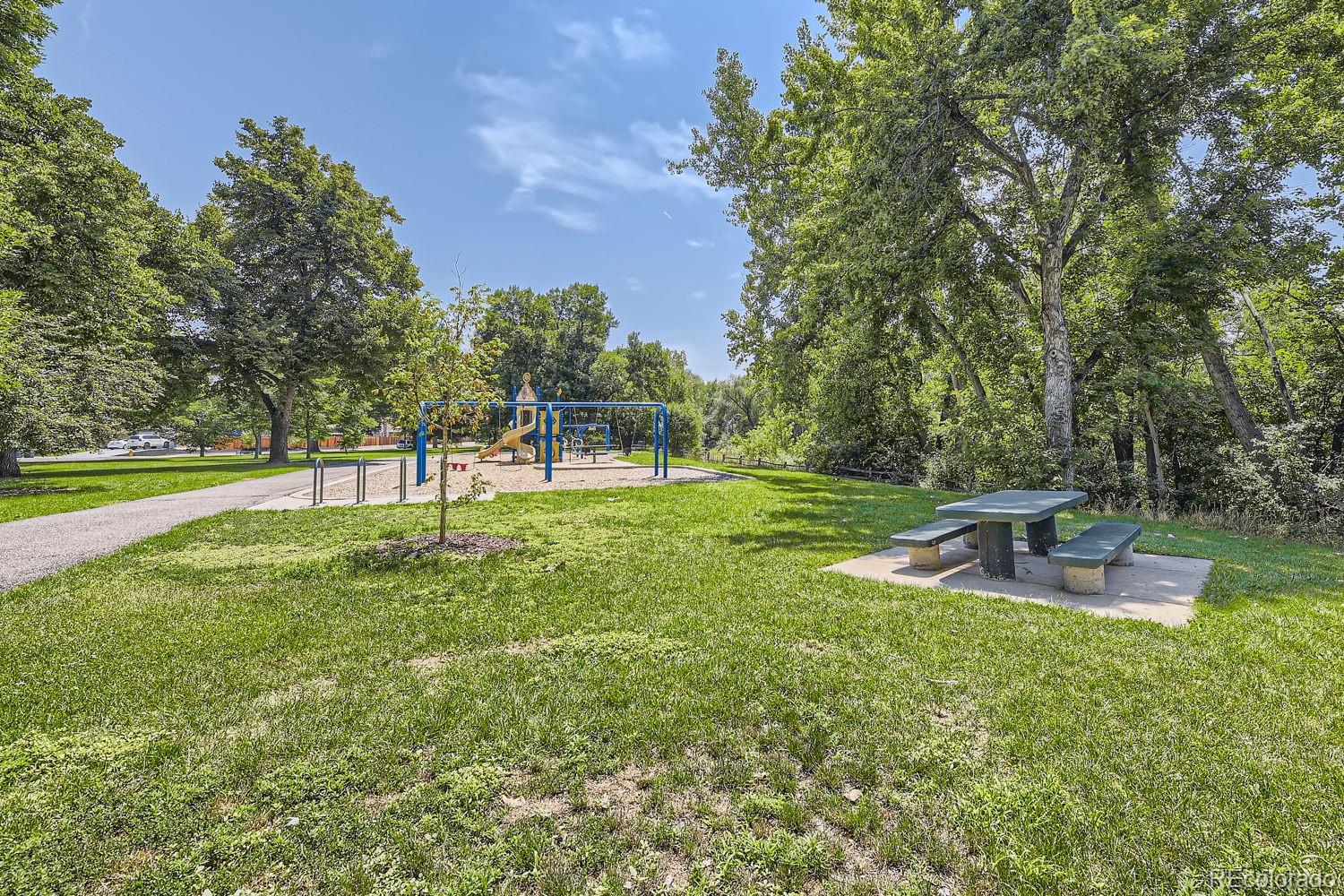 MLS Image #28 for 2772 s knoxville way,denver, Colorado