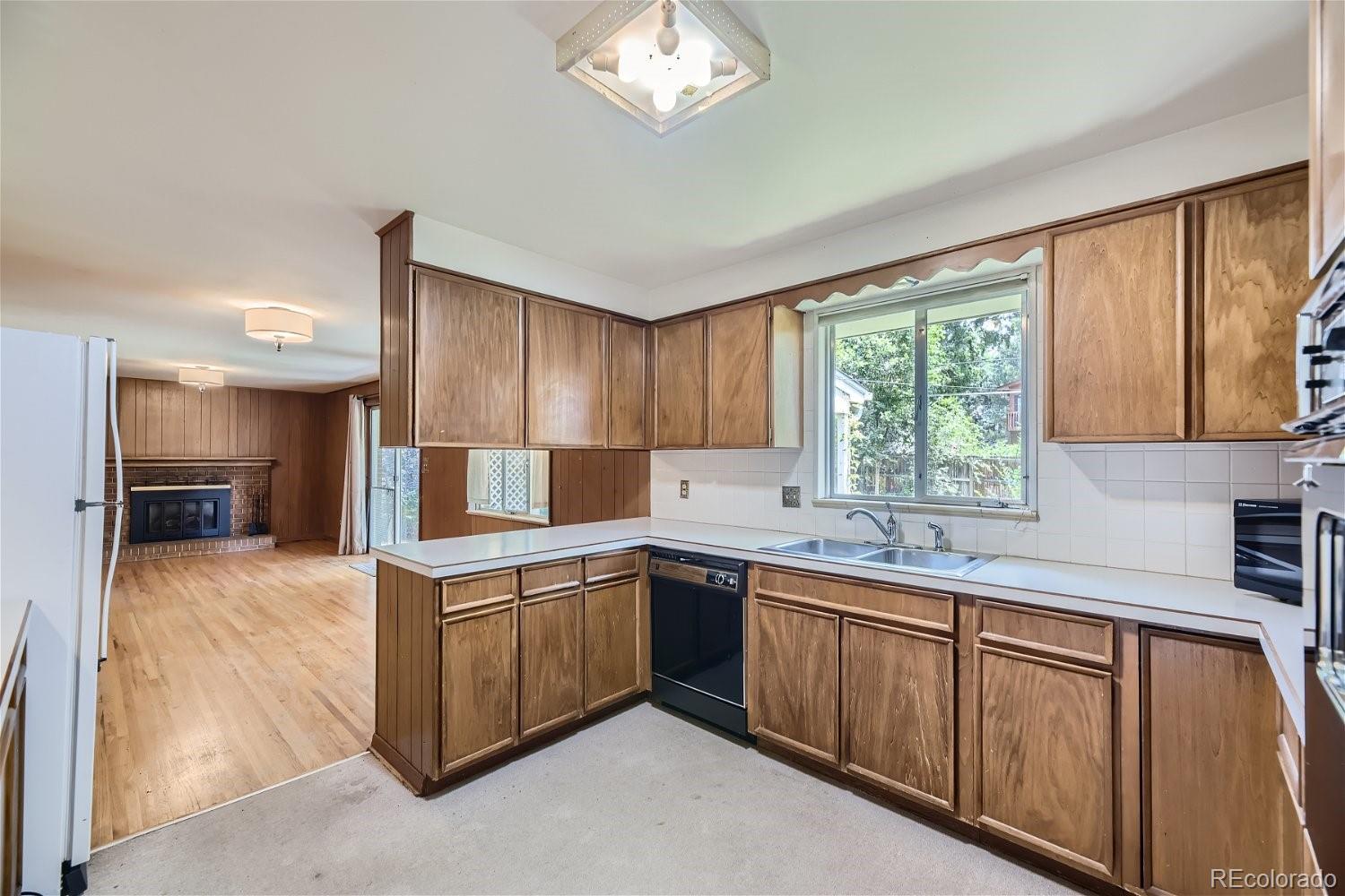 MLS Image #8 for 2772 s knoxville way,denver, Colorado