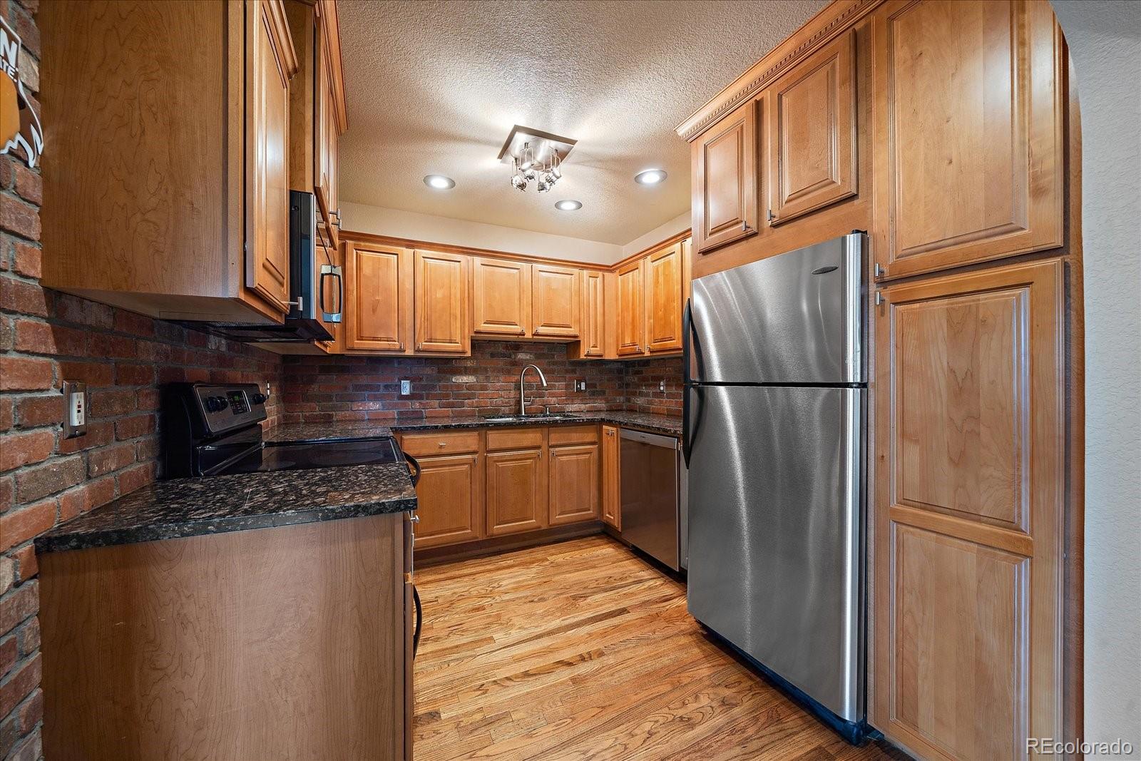 MLS Image #6 for 1374  milwaukee street,denver, Colorado