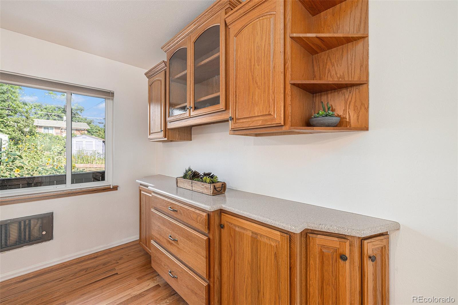 MLS Image #11 for 2920 s perry way,denver, Colorado