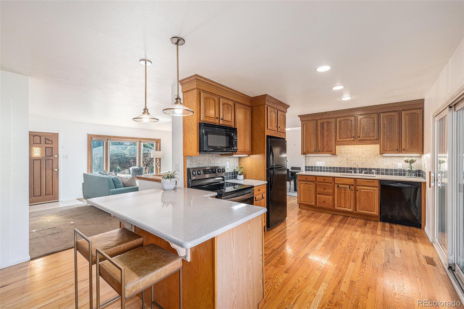 MLS Image #8 for 2920 s perry way,denver, Colorado