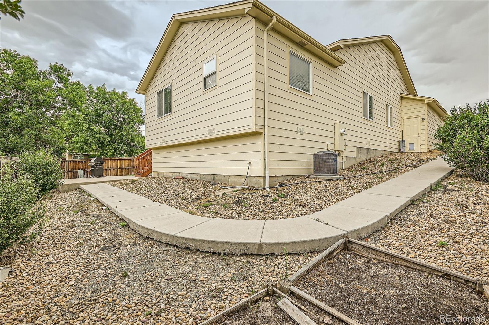 MLS Image #28 for 2109 s uravan street,aurora, Colorado