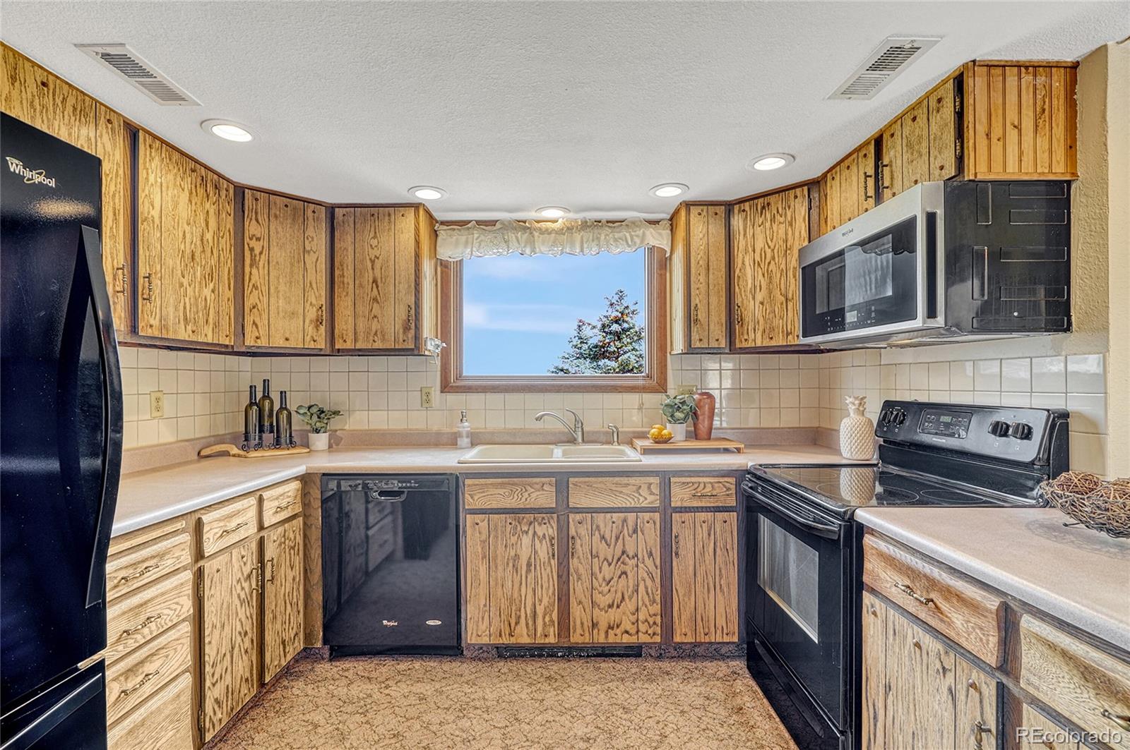 MLS Image #6 for 1136  cathedral rock drive,sedalia, Colorado