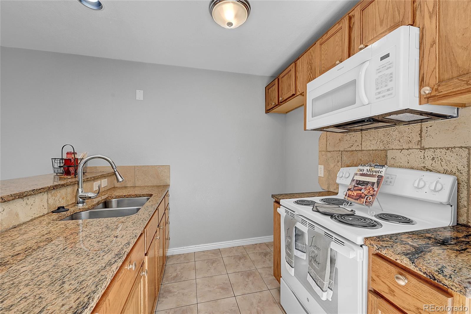 MLS Image #10 for 12182 e kepner place ,aurora, Colorado