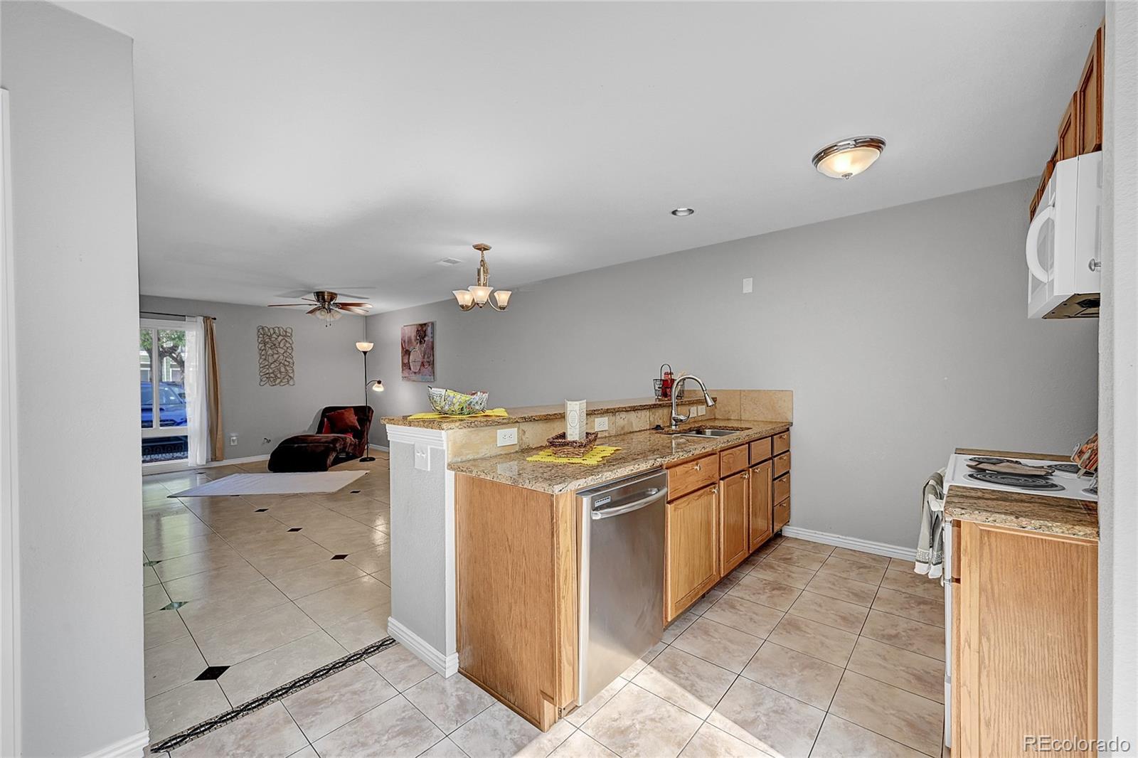 MLS Image #8 for 12182 e kepner place ,aurora, Colorado