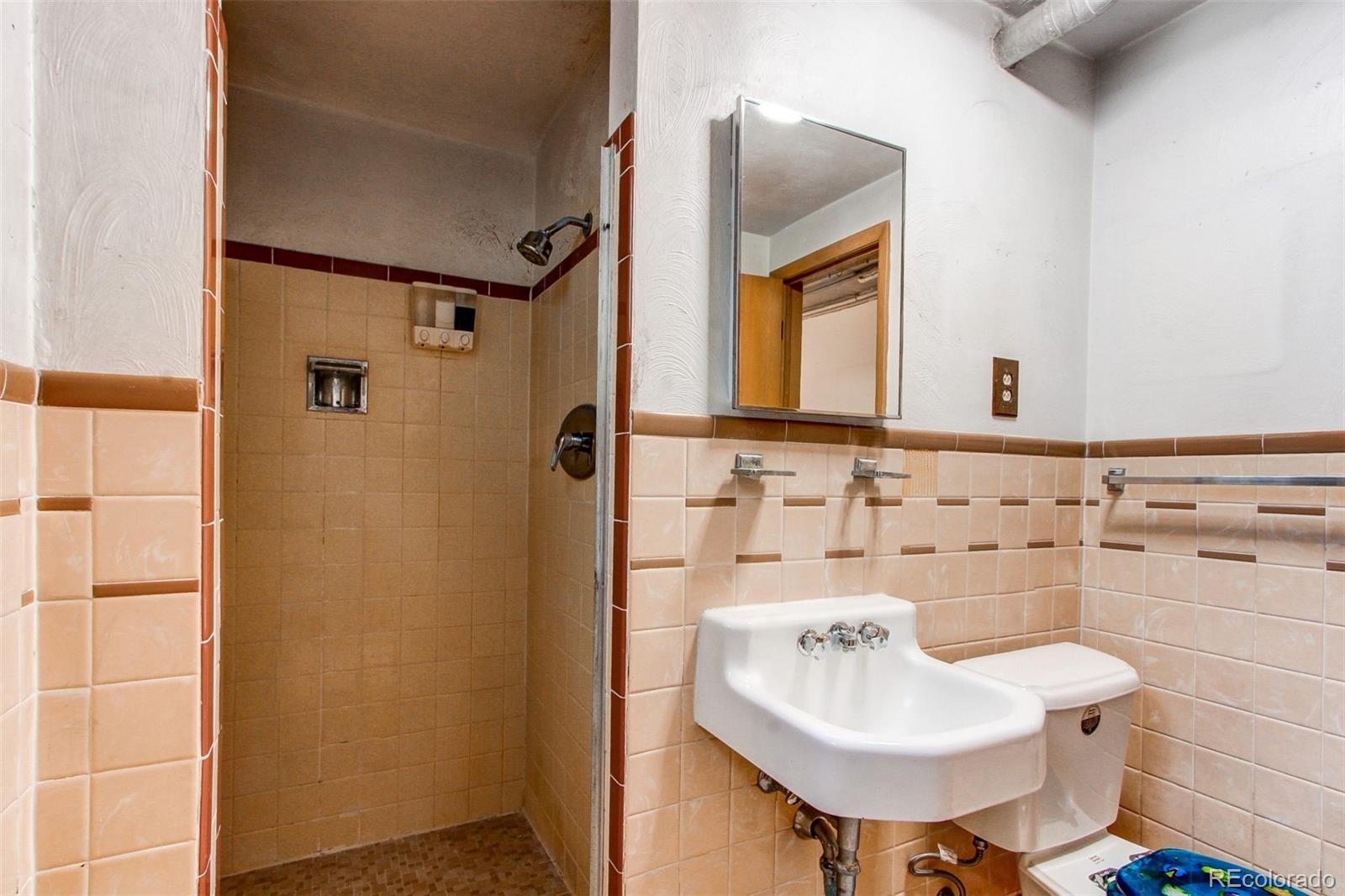 MLS Image #13 for 4001  wyandot street,denver, Colorado