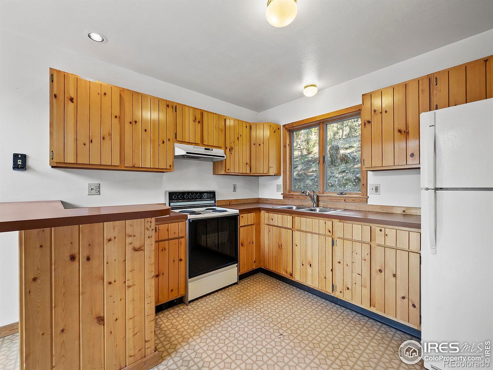 MLS Image #12 for 40  wild elk court,glen haven, Colorado