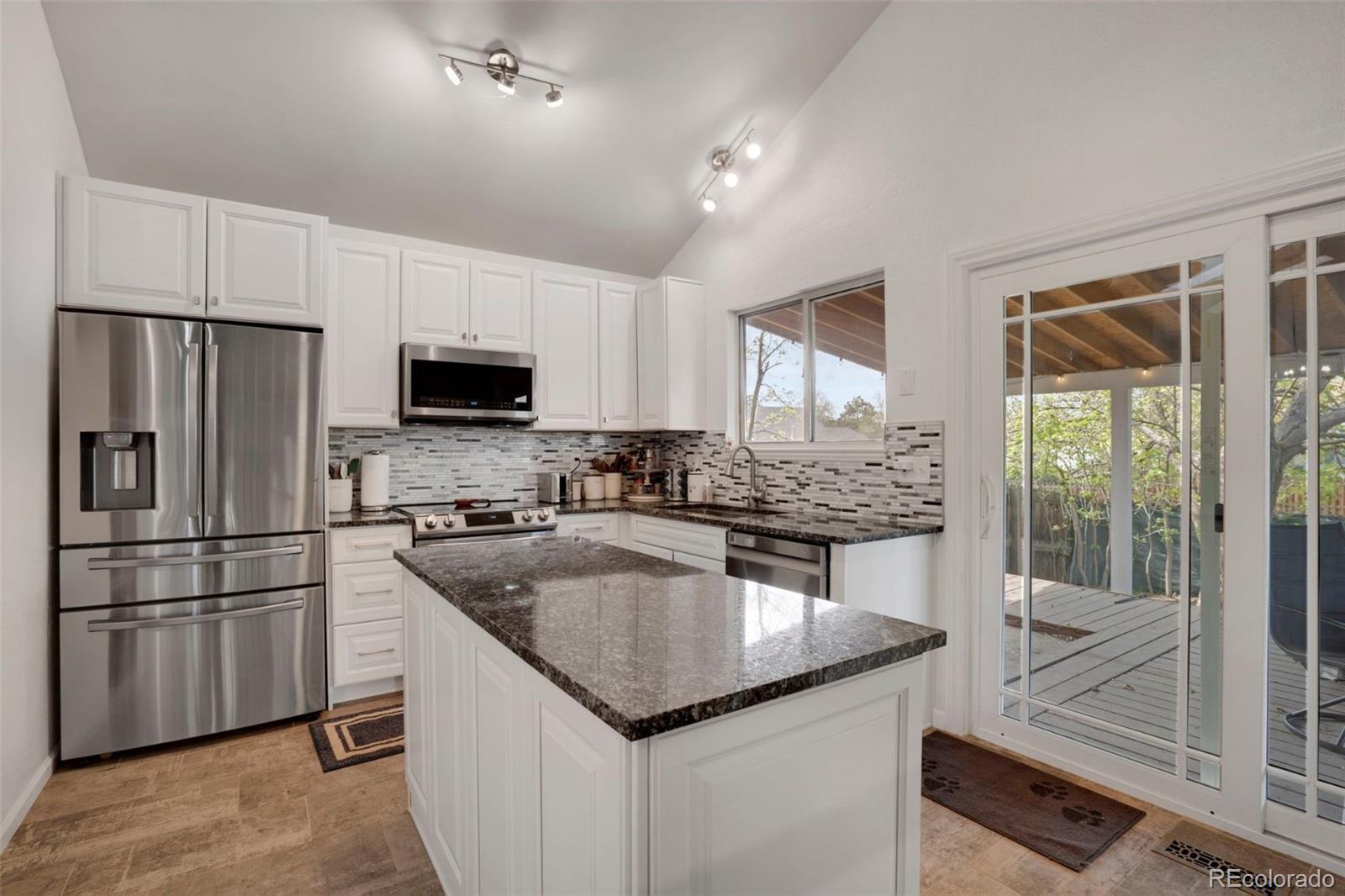 MLS Image #7 for 5566 s zinnia street,littleton, Colorado