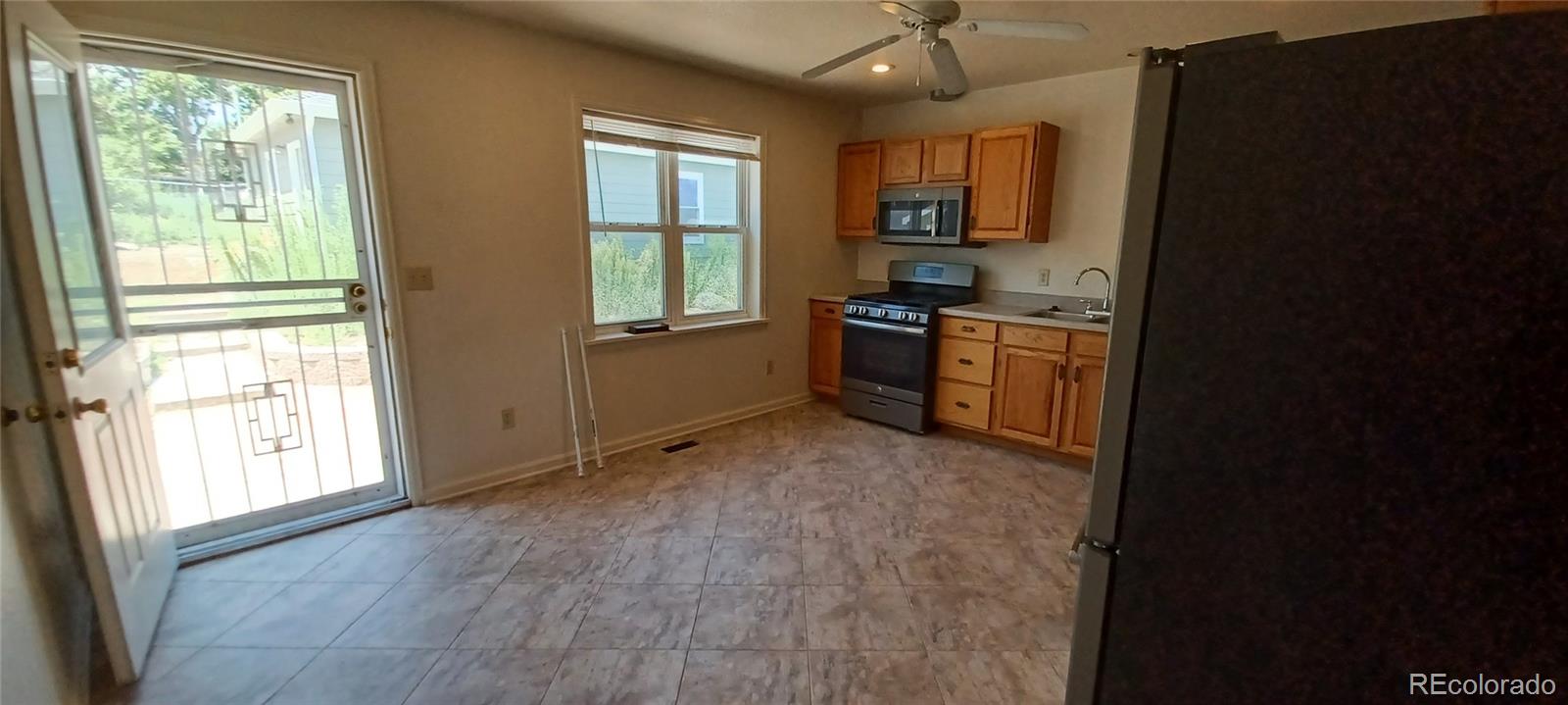 MLS Image #11 for 823  irving street,denver, Colorado