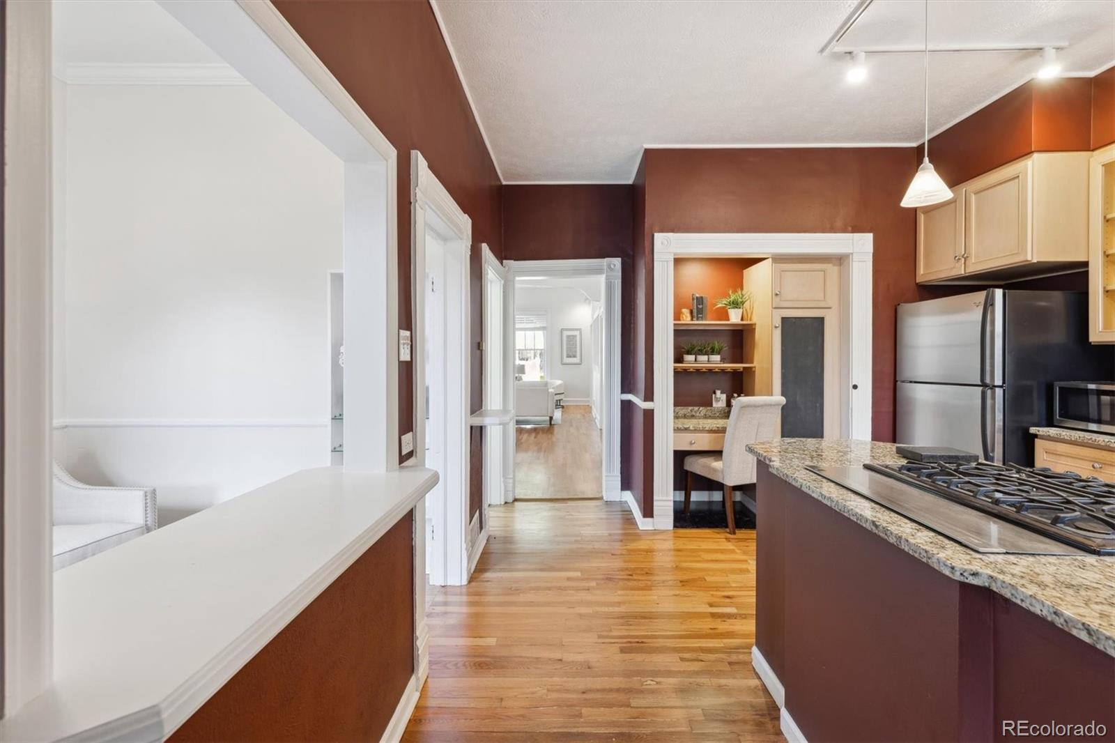 MLS Image #3 for 716 s clarkson street,denver, Colorado