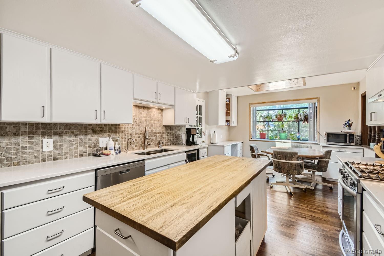 MLS Image #5 for 4055 s niagara way,denver, Colorado