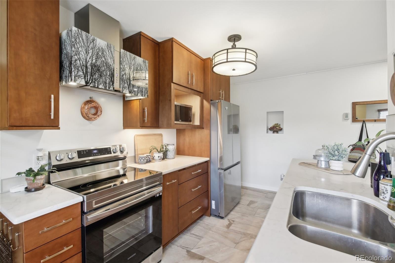 MLS Image #17 for 6906 e dickenson place,denver, Colorado