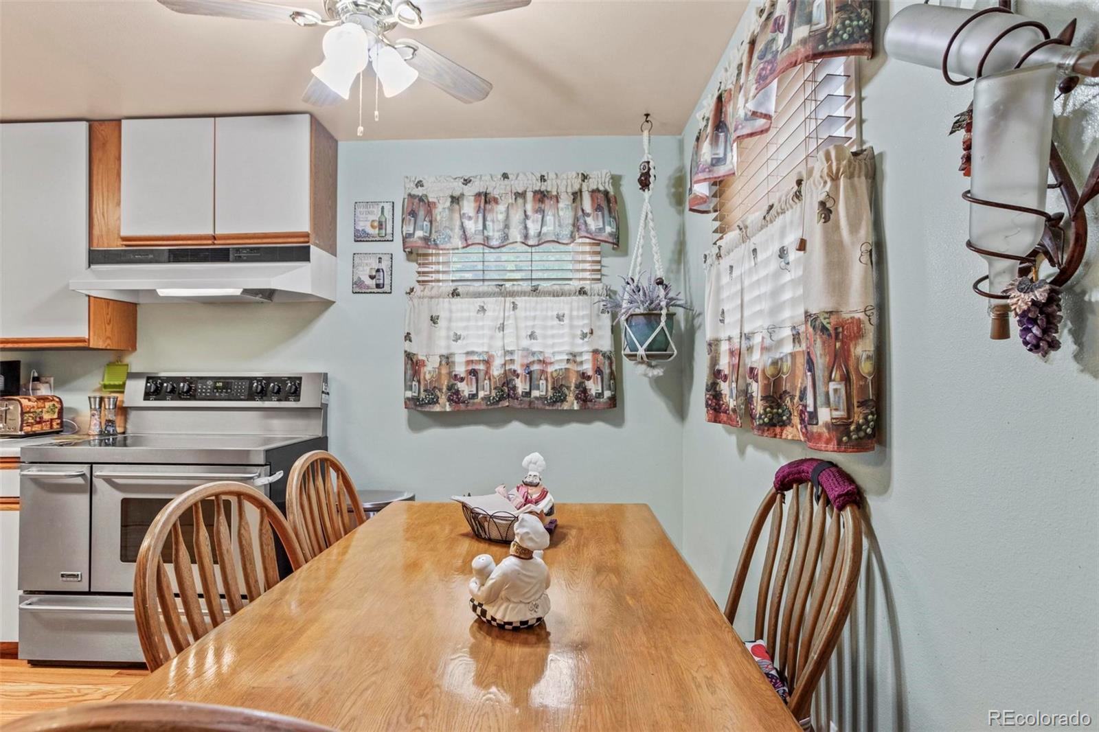 MLS Image #16 for 4401 s pearl street,englewood, Colorado