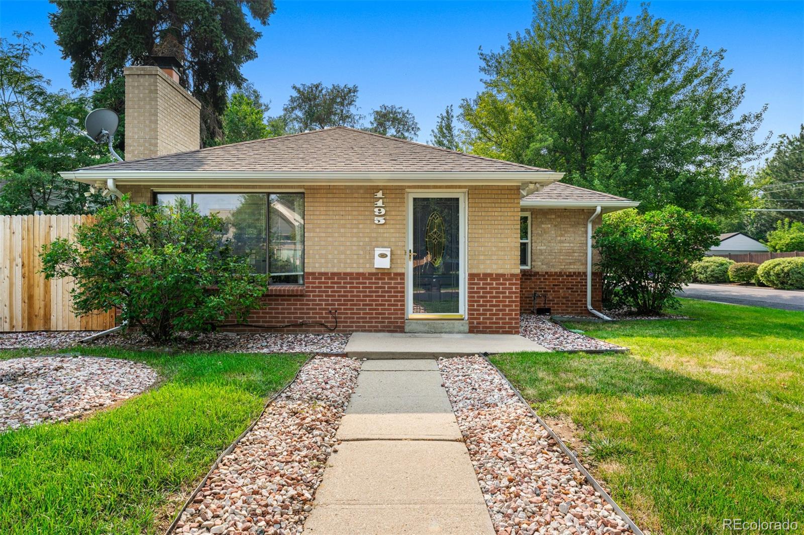 MLS Image #3 for 1195  poplar street,denver, Colorado