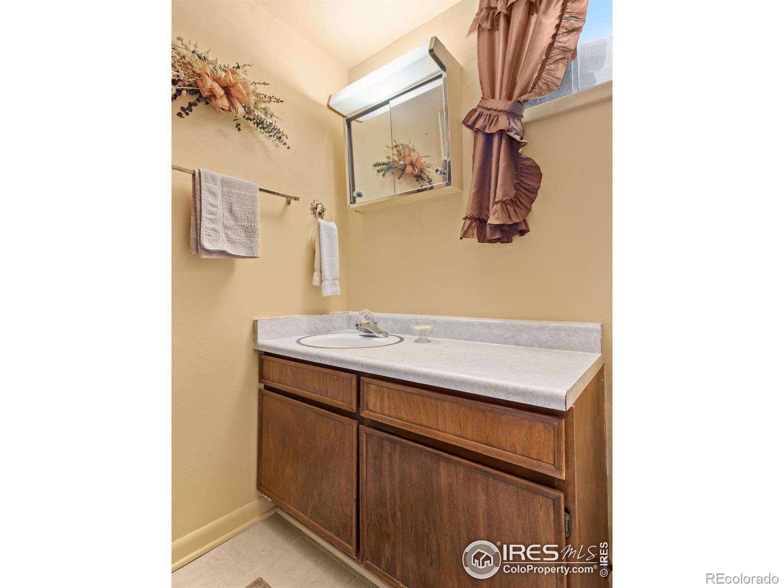 MLS Image #15 for 42  princeton circle,longmont, Colorado