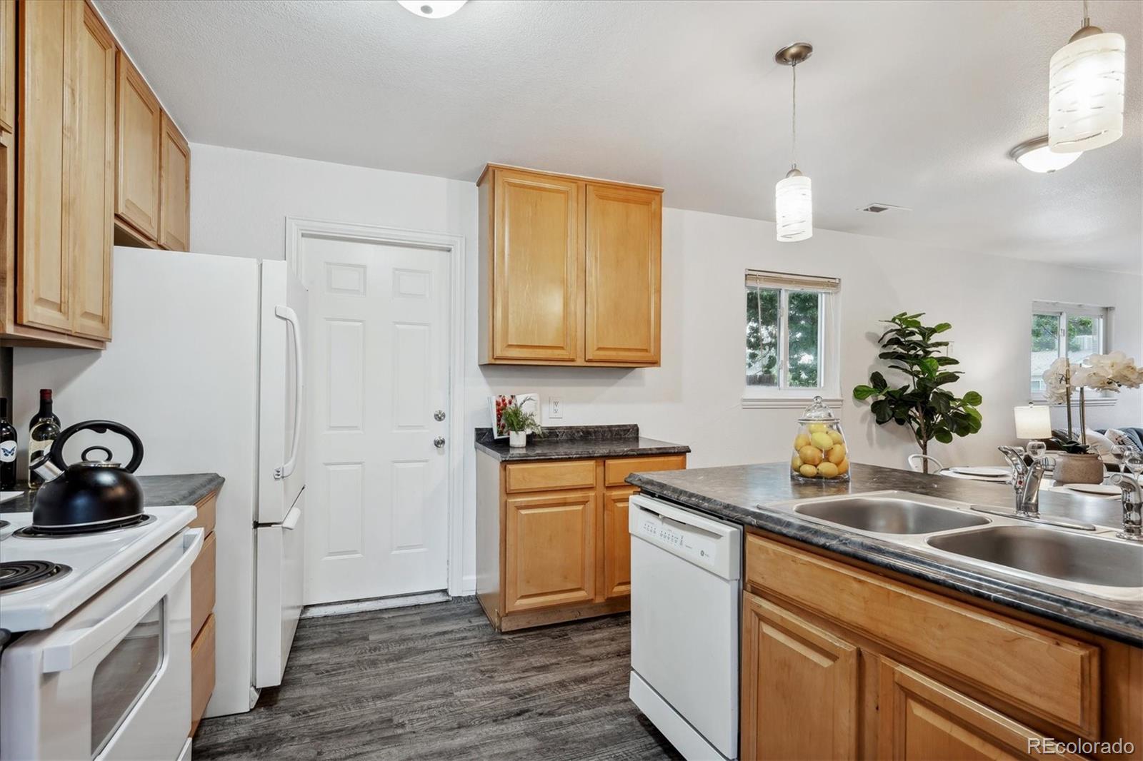 MLS Image #9 for 1040  xanadu street,aurora, Colorado