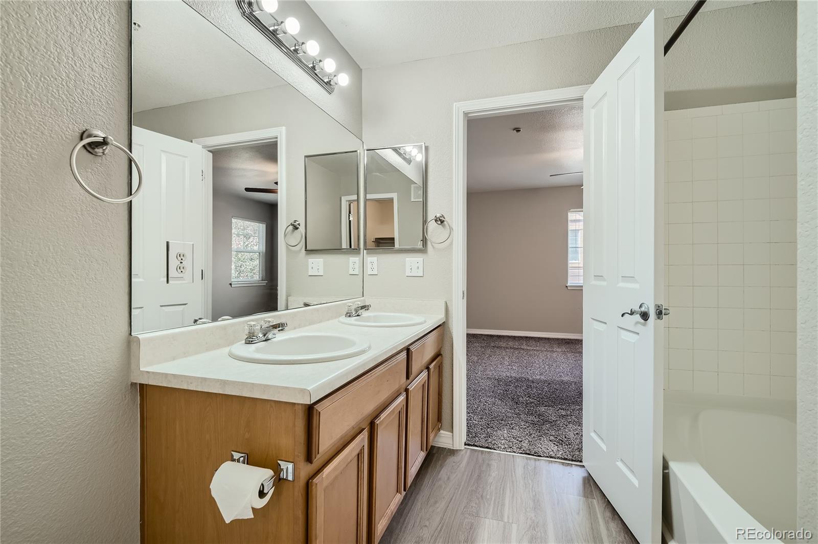 MLS Image #15 for 5733 s addison court b,aurora, Colorado
