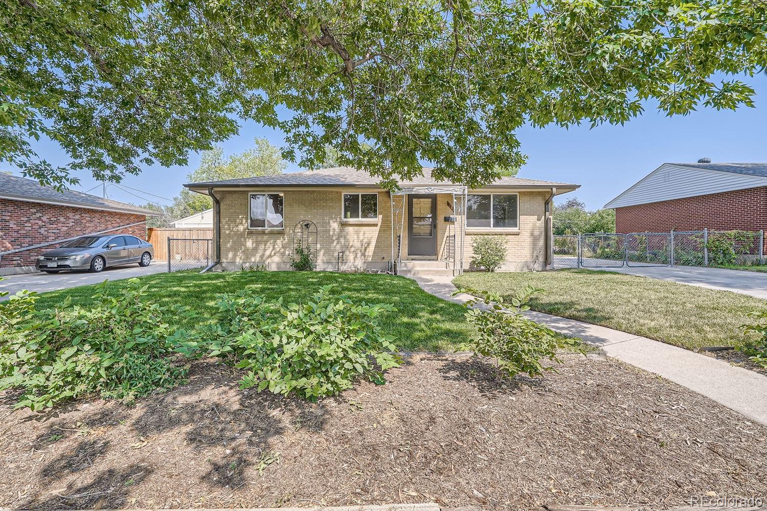 MLS Image #0 for 952 s ironton street,aurora, Colorado