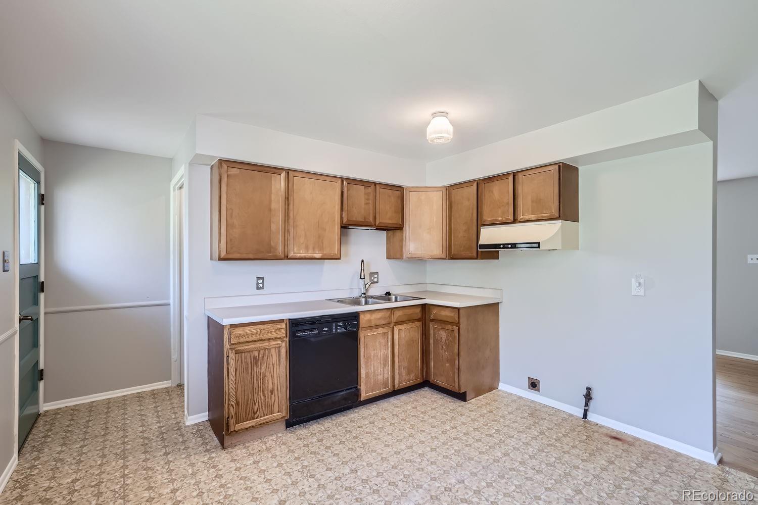 MLS Image #14 for 952 s ironton street,aurora, Colorado