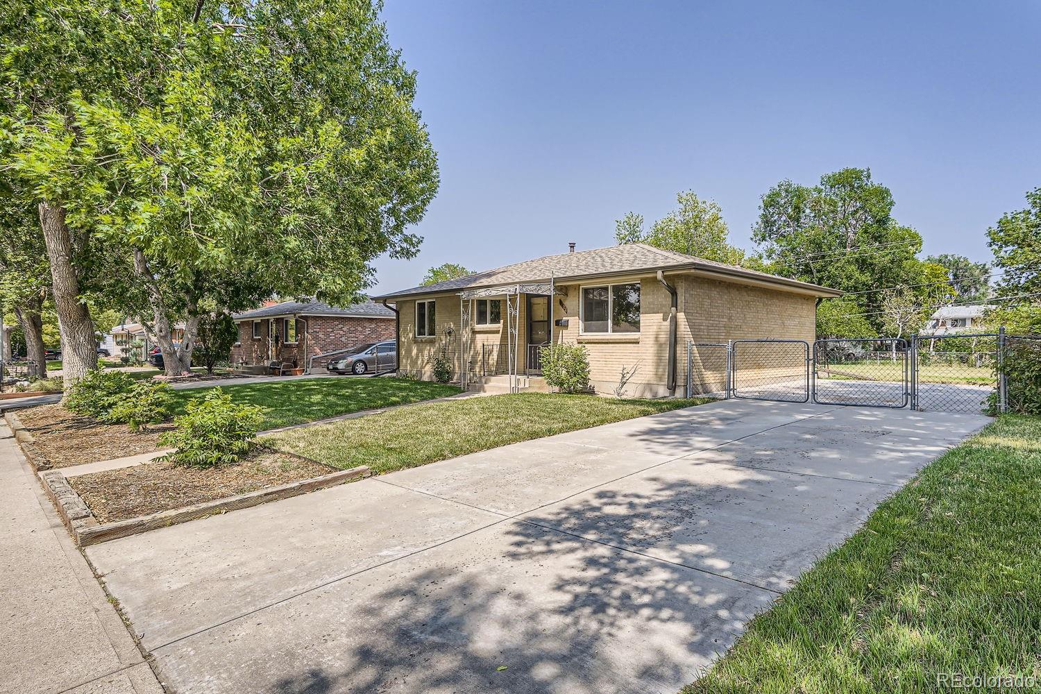 MLS Image #3 for 952 s ironton street,aurora, Colorado